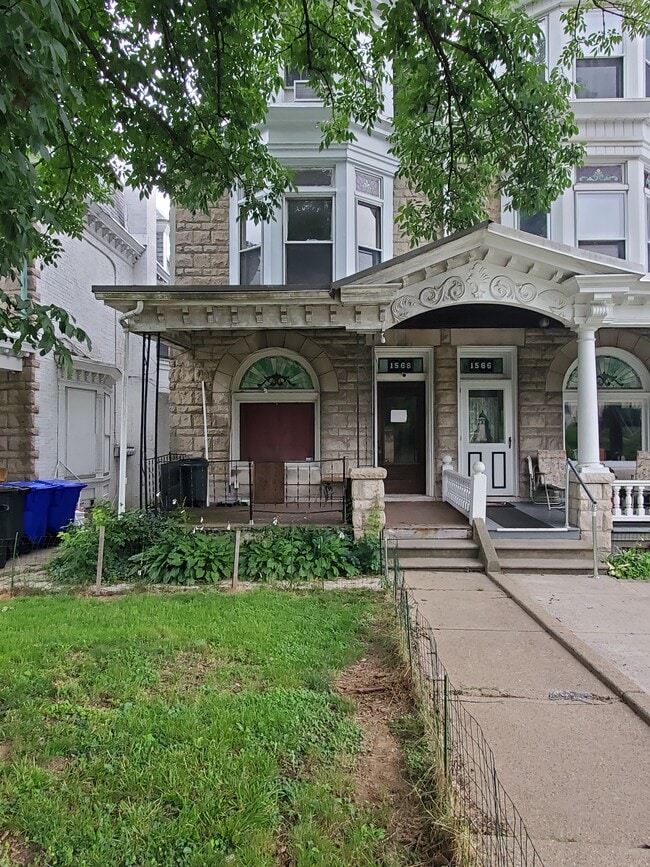 Photo - 1568 Mineral Spring Rd Unit 2F