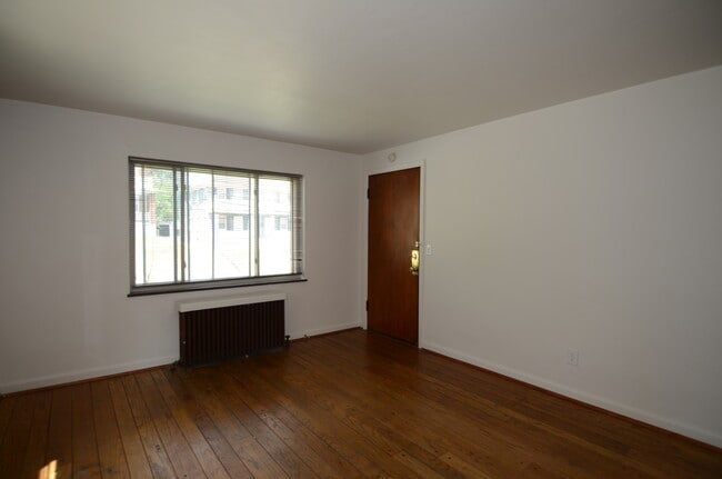 Photo - 2541 Williams Ave Unit 1