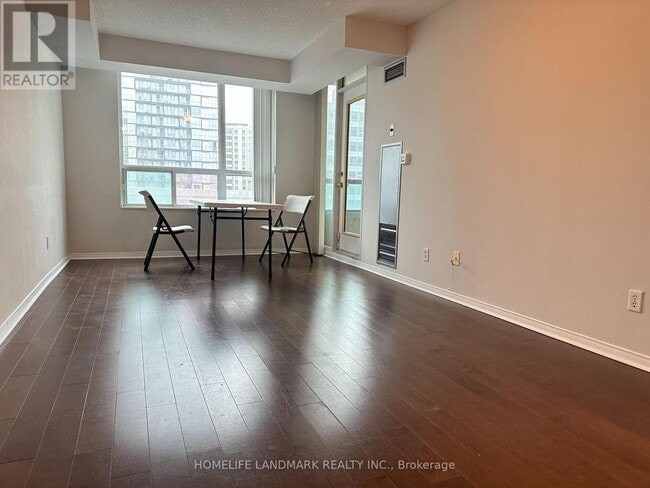 Photo - 238 Doris Ave Unit 1011