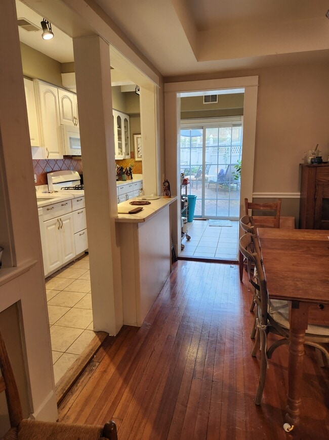 Photo - 2103 37th St NW