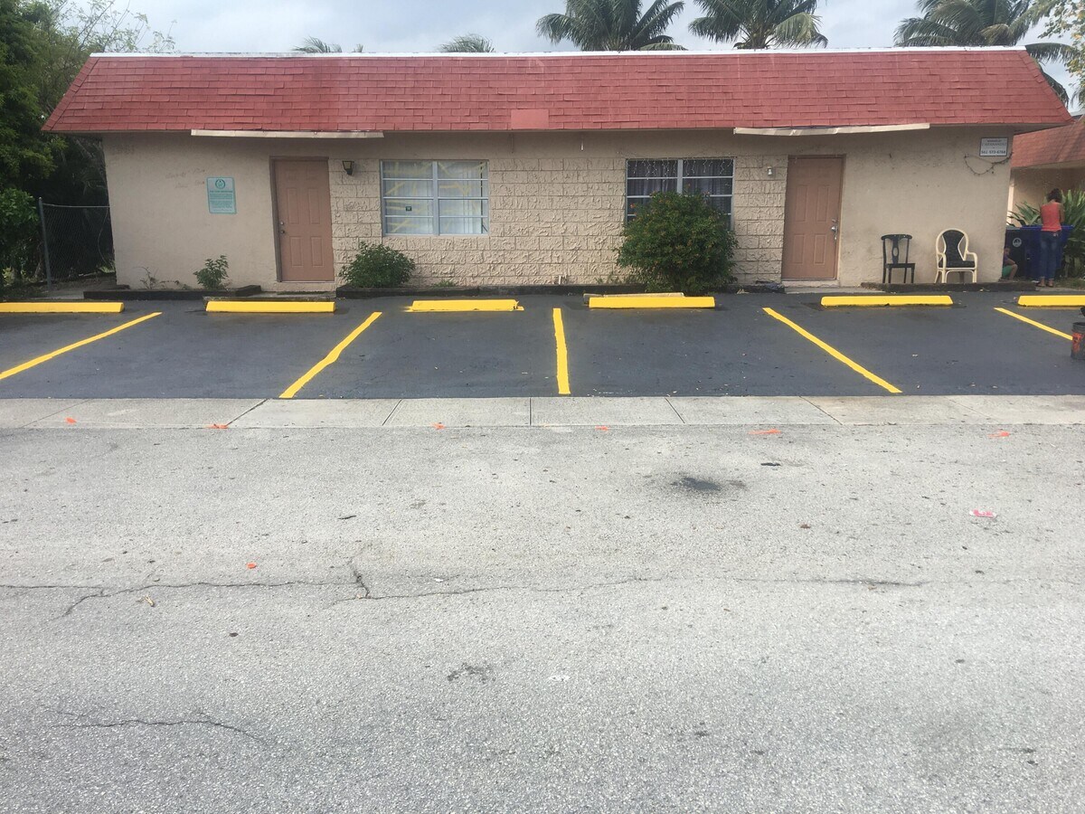 Photo - 7961 SW 10th Ct