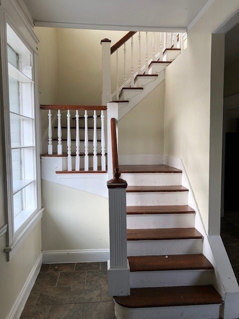 Photo - CENTRALLY LOCATED 6 BEDROOM 2 BATH OVER 2200 SQ FT!