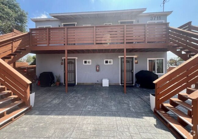 Building Photo - Gorgeous, upgraded 1 bedroom 1 bath with l... Rental