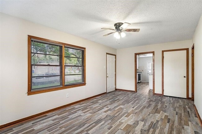 Photo - 3001 Rust Ave