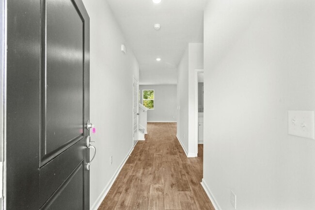 Photo - 455 Falling Leaf Lp