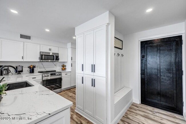 Photo - 2100 Ocean Dr S Unit PH-1