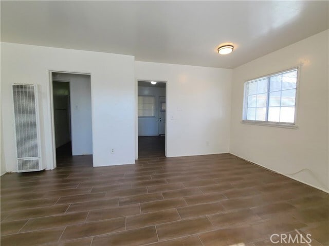 Photo - 686 Courtland Dr W