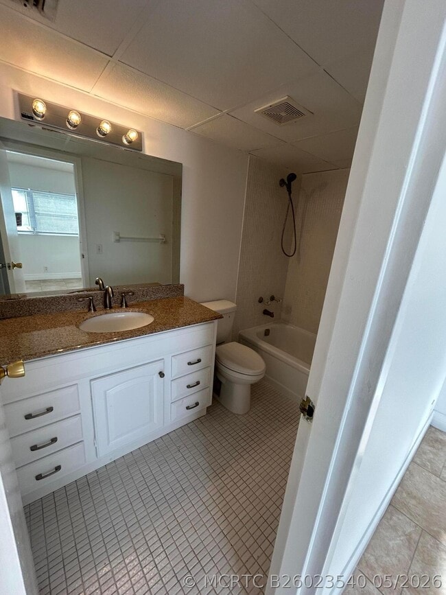 Photo - 1005 Country Club Dr Unit 303