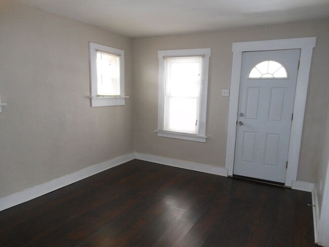 Photo - Charming 2Bed 1 Bath Home  Perfect for Families, Accepts Section 8/Housing Vouchers!