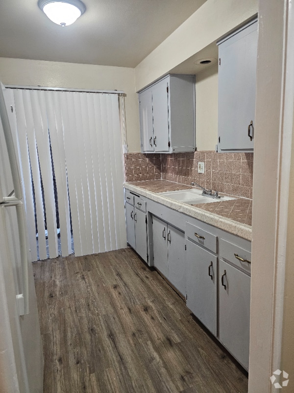 Building Photo - 843 W Los Felis Ave Rental