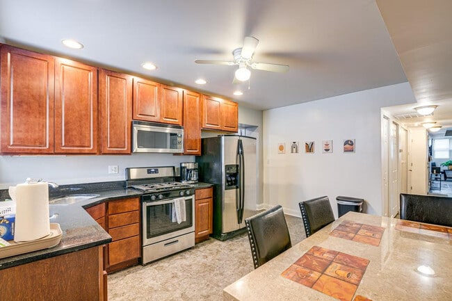 Photo - 6210 S Evans Ave Unidad ID1306921P