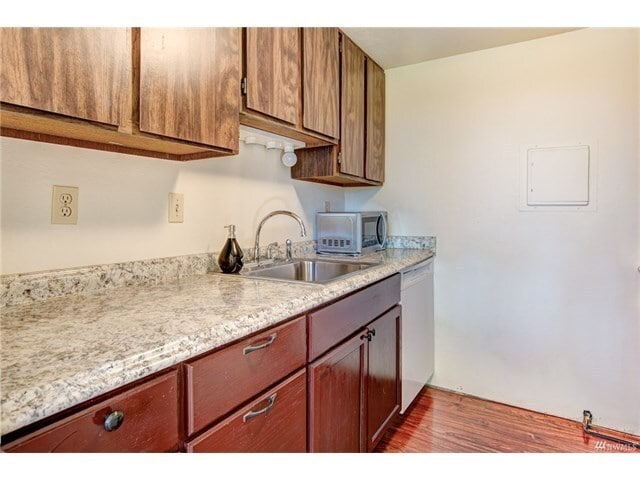 Photo - Cozy 1 bedroom in the heart of Kingsgate neighborhood