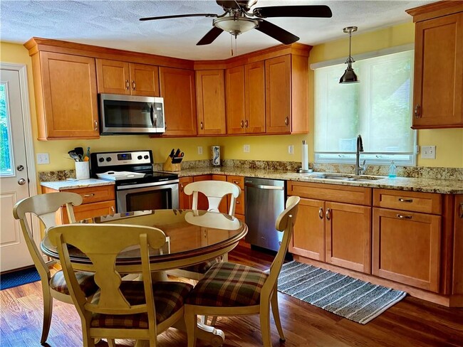 Photo - 15 Deangelis Dr