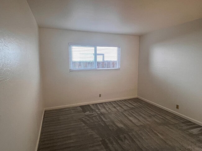 Photo - 1564 Quebec Ct