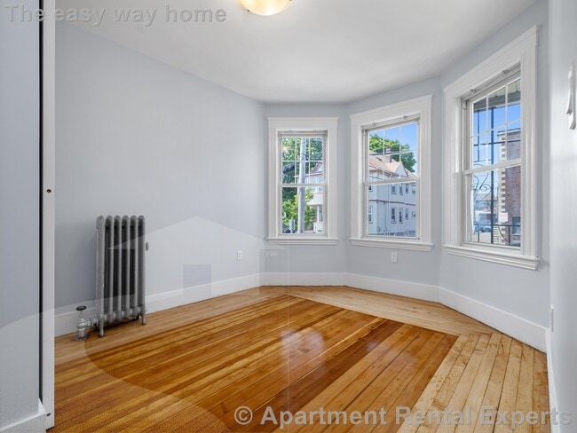 Photo - 16 Windsor Rd Unit #1