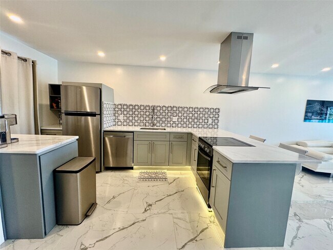 Photo - 4100 Tivoli Ct Unit 201