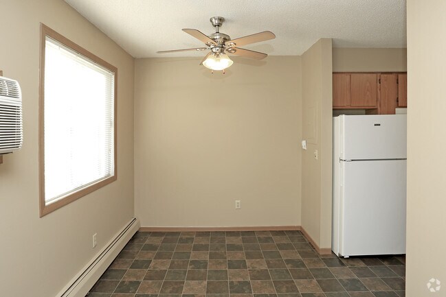 LakeVillage Apartments
