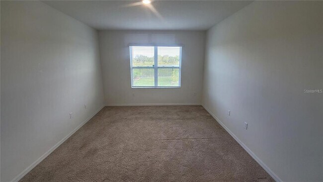1128 Fox Path Rd