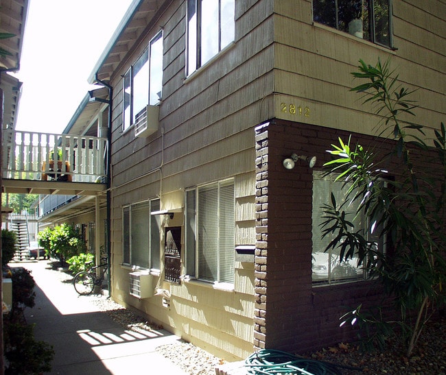 D Street Apartments