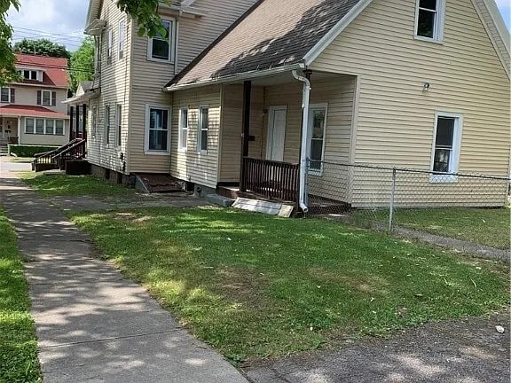 Building Photo - 544 Emerson St Unit 1