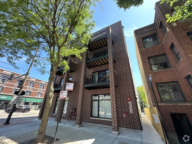 Building Photo - 6347 N Glenwood Ave Unit 4N Rental