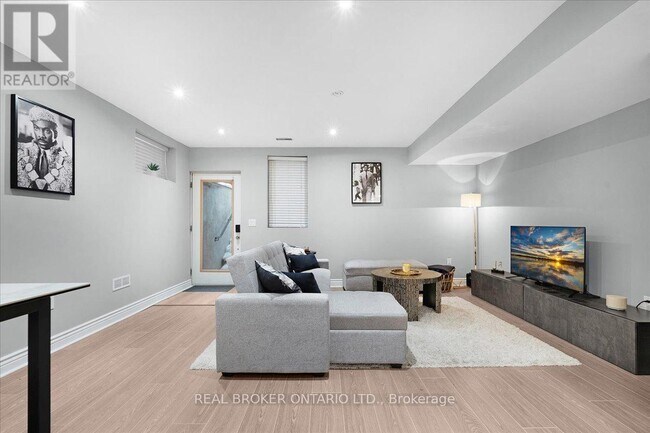 Photo - 25A Mystic Ave