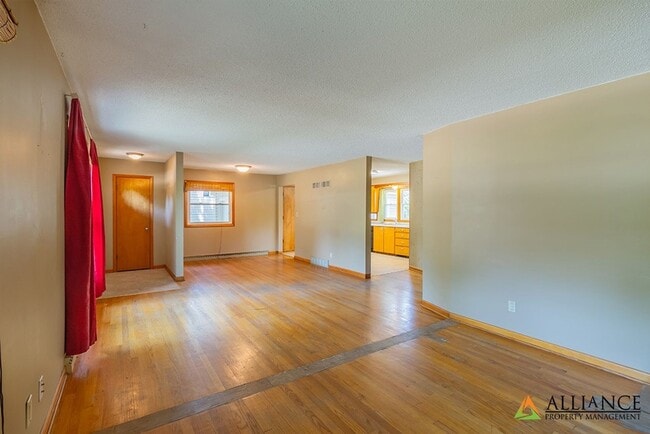 Photo - 1526 Jarvis Dr Unit 1