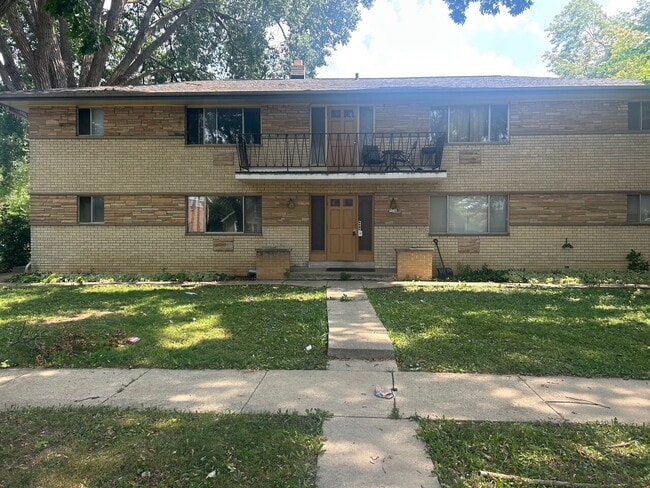Building Photo - Nice 2 bed/1 bath Apartment Unit 1