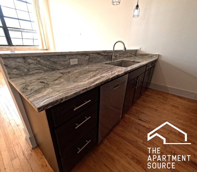 Photo - 1432 W 21st St Unidad 309