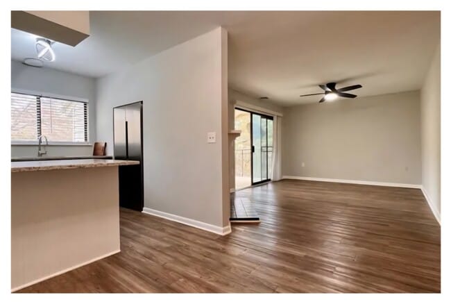 Building Photo - 4803 Spring Lake Dr Unit F Rental