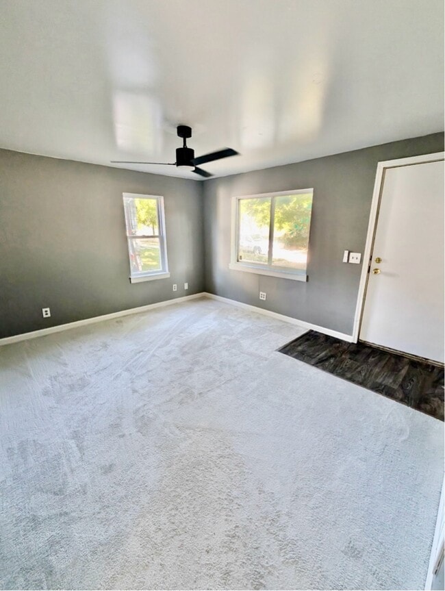 Photo - 3909 W Kearsley St