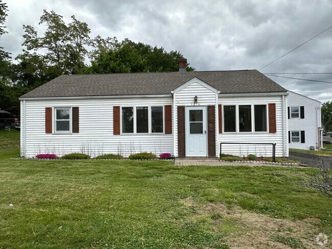 Building Photo - 1216 New Britain Ave Rental