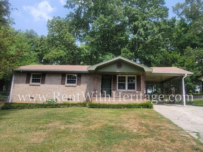 Building Photo - WOW! FANTASTIC RANCH TOTALLY UPDATED - LIKE BRAND NEW WITH ALL THE UPGRADES / ATTENTION TO DETAIL...