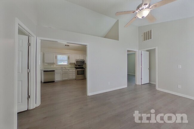 Photo - 1224 Settles Bridge Ct