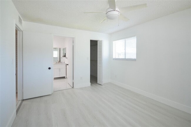 Photo - 9499 W McNab Rd Unit 208