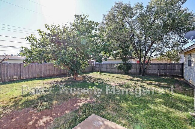 Photo - 5207 S Travis St