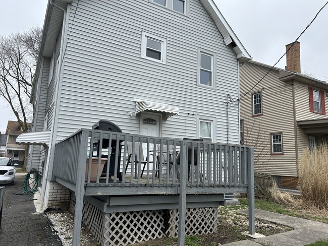Photo - 1628 Grace Ave