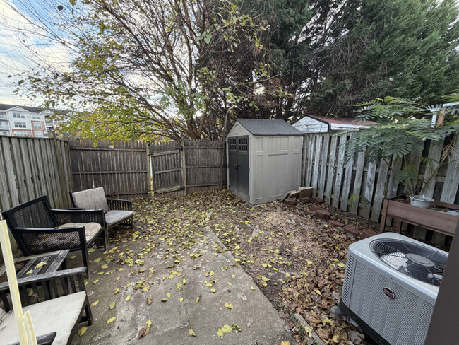 Photo - 10813 Daisy Ct