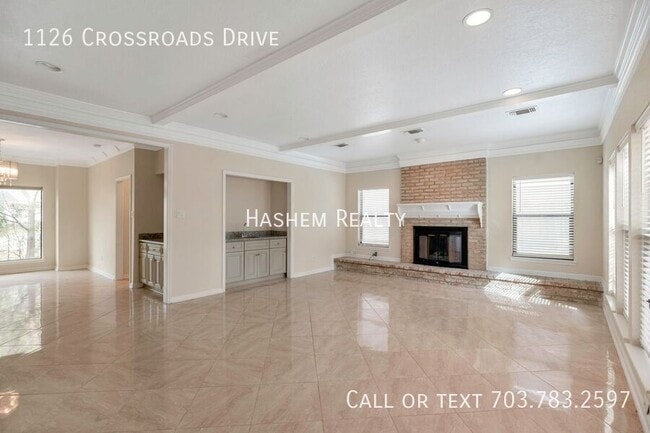 Photo - 1126 Crossroads Dr