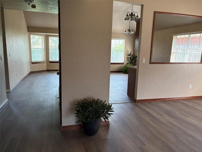 Photo - 1424 SW 129th St