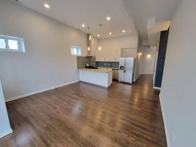 4844 N Spaulding Ave Unit 3