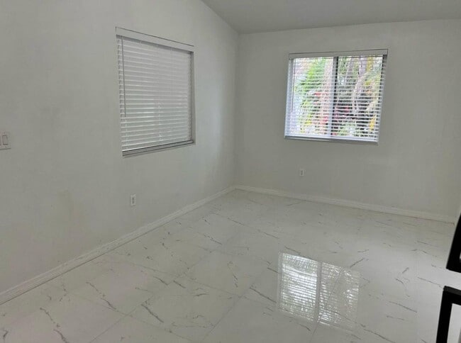 Photo - 14232 SW 168th St Unidad Efficiency