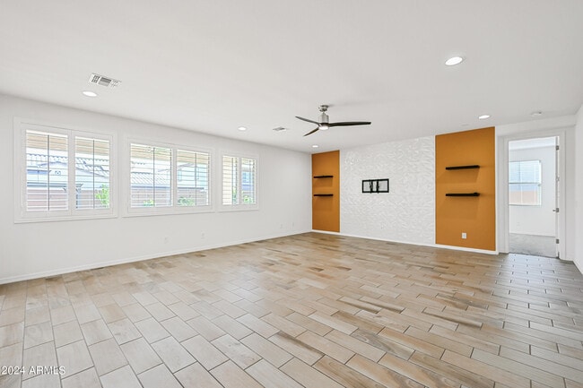 Photo - 14049 W Desert Hollow Dr