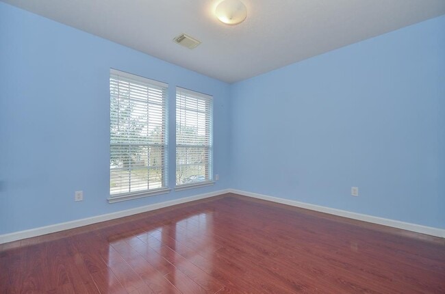 Photo - 2135 Brinton Oaks Ct