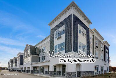 Photo - 770 Lighthouse Dr