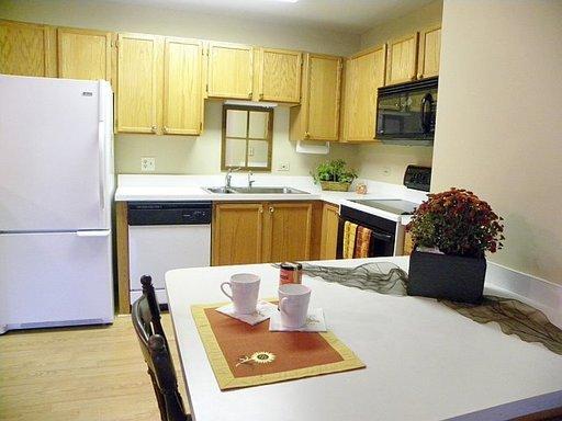 Photo - 605 Barrington Ave Unidad 208