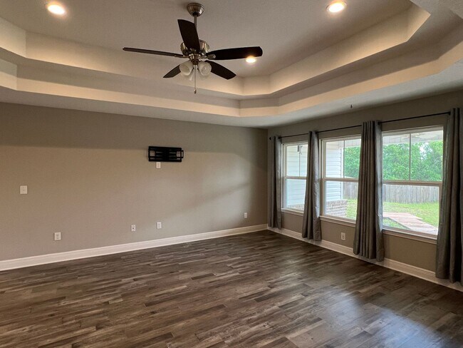 Photo - Executive Living