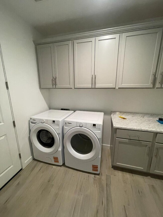 Photo - 7938 W Griswold Rd