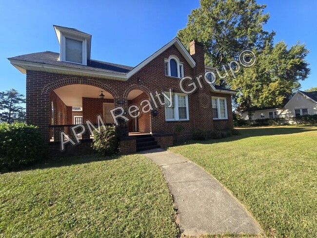 Beautiful all brick three bedroom home in ... - Beautiful all brick three bedroom home in ...