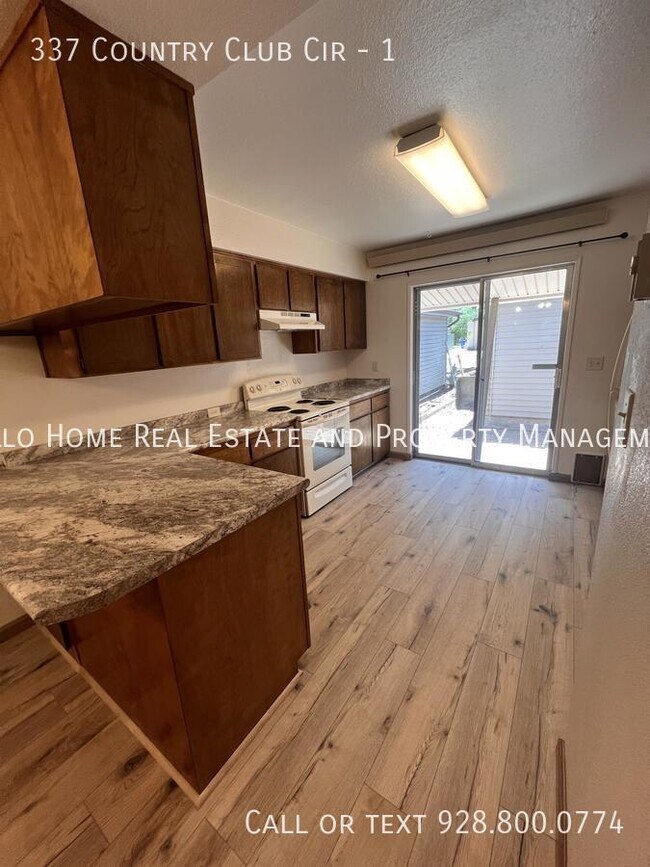 Photo - 337 Country Club Cir